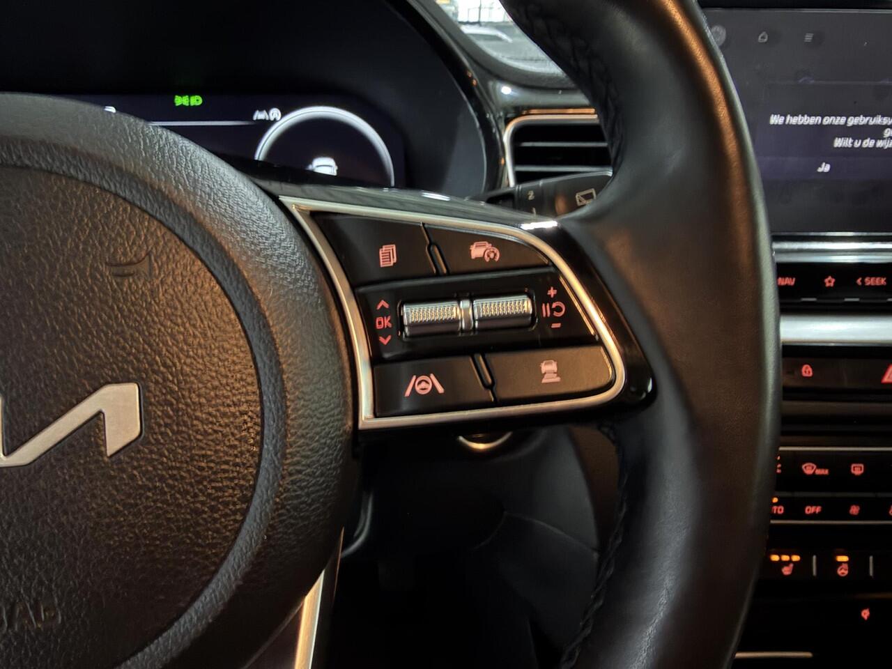 KIA CEE D Ceed Sportswagon 1.0 T-GDi MHEV DynamicPlusLine AUTOMAAT, Trekhaak, Stoel en Stuur verwarming, Navigatie, Camera.