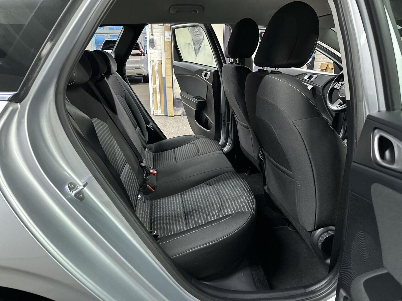 KIA CEE D Ceed Sportswagon 1.0 T-GDi MHEV DynamicLine Automaat | Navi | Led