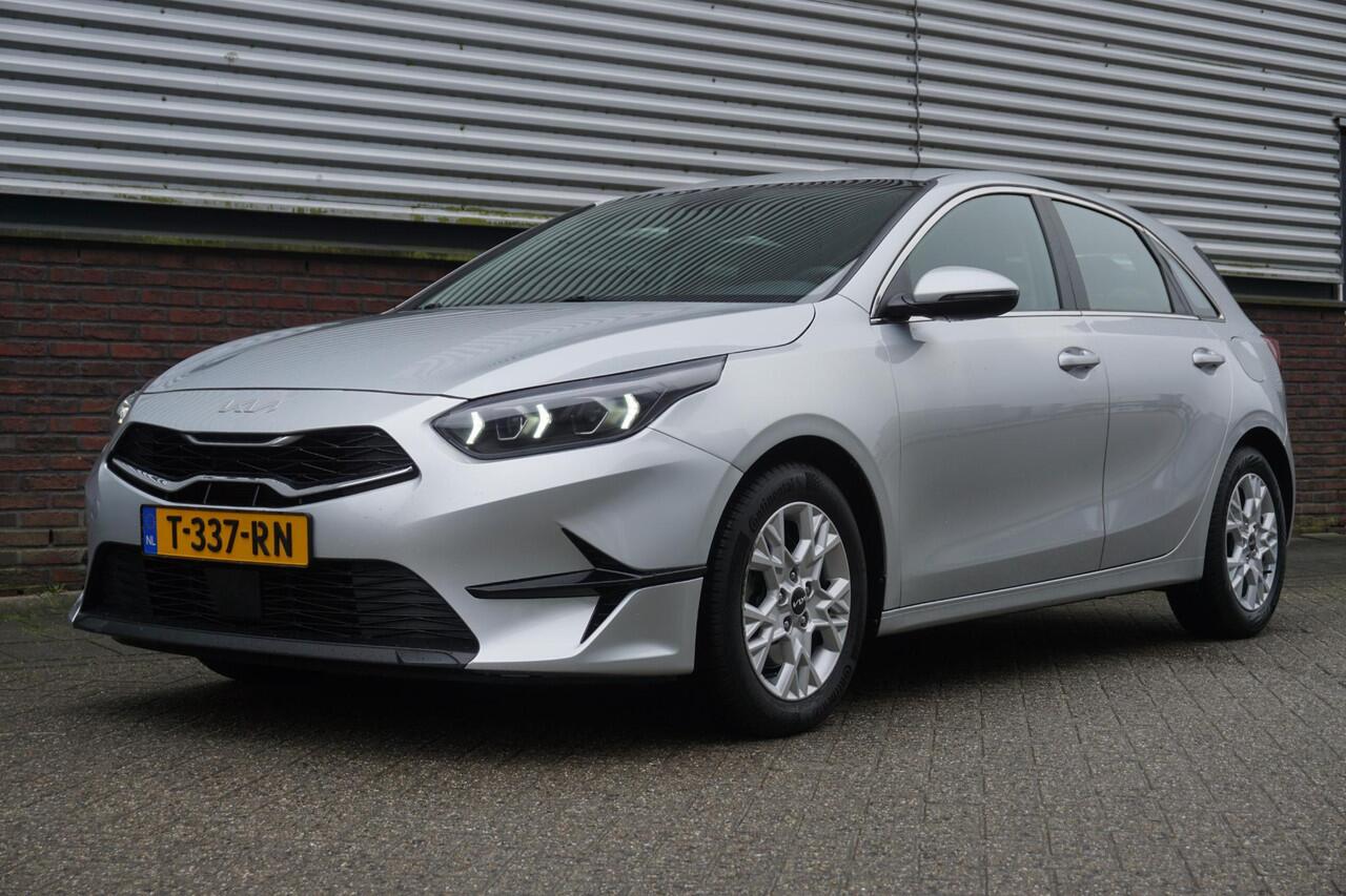 KIA CEE D Ceed 1.0 T-GDi 120PK DynamicLine/NL-Auto/All-Seasonband /1e Eigenaar.