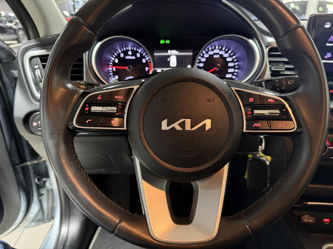 KIA CEE D Ceed Sportswagon 1.0 T-GDi DynamicLine Apple Carplay/Android Auto, Navigatie, Camera.