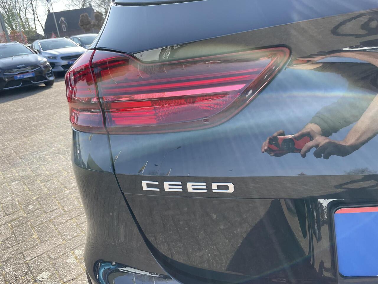 KIA CEE D Ceed Sportswagon 1.6 GDI PHEV ExecutiveLine FULL OPTION | 10 jaar garantie, Schuifdak, Stoelventilatie, Digitaal Display, Leer, Elektr. achterklep, 1e eigenaar, 1300kg trekgewicht!