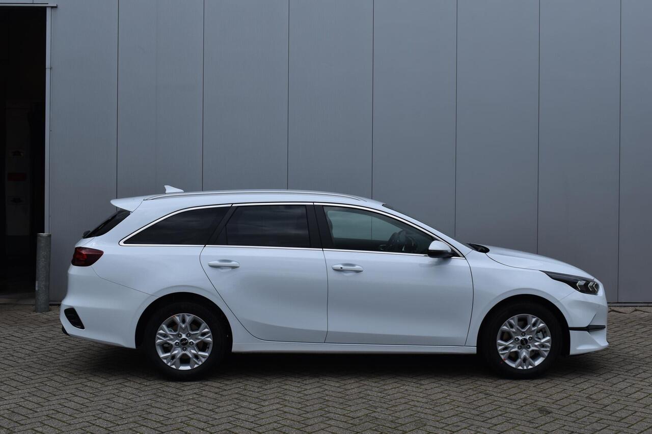 KIA CEE D Ceed SW PE 1.5 T-GDi MHEV DynamicPlusLine | Navigatie | Adaptieve Cruise Control | Keyless Go | Elektrisch bedienbare achterklep |