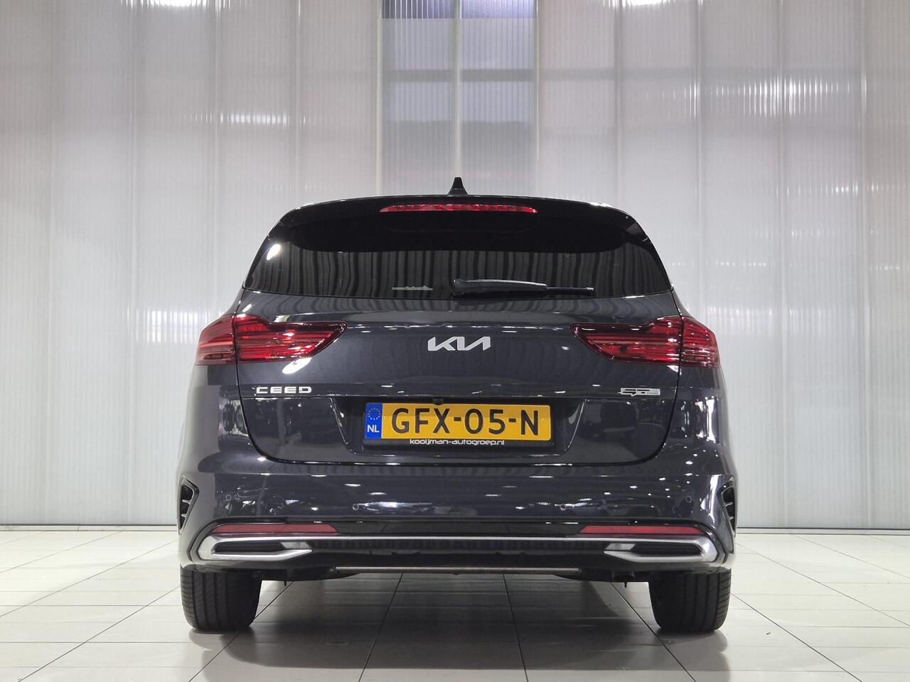 KIA CEE D Ceed Sportswagon 1.5 T-GDi GT-Line ,Apple Carplay/Android Auto, schuif / kantel dak, camera.