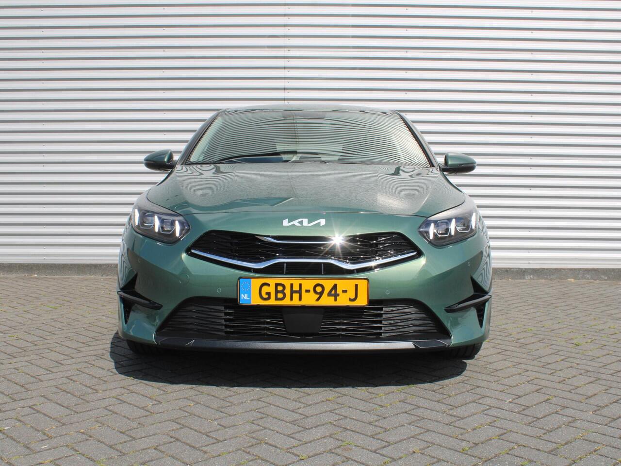 KIA CEE D Ceed 1.0 T-GDi DynamicPlusLine | Stuur-/stoelverwarming | Camera | Draadloos laden | LED | Dodehoek detectie | 16" LM |