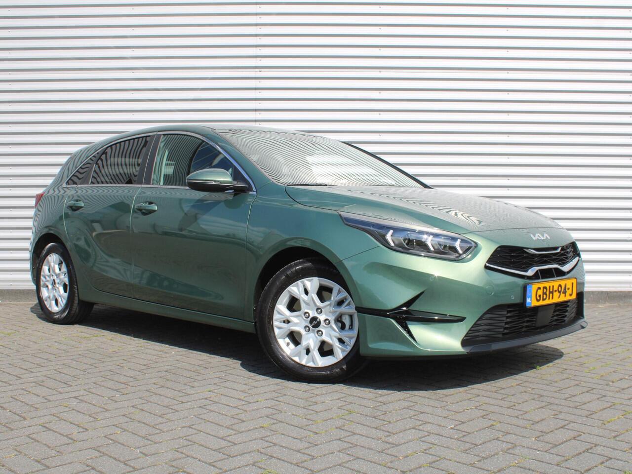KIA CEE D Ceed 1.0 T-GDi DynamicPlusLine | Stuur-/stoelverwarming | Camera | Draadloos laden | LED | Dodehoek detectie | 16" LM |