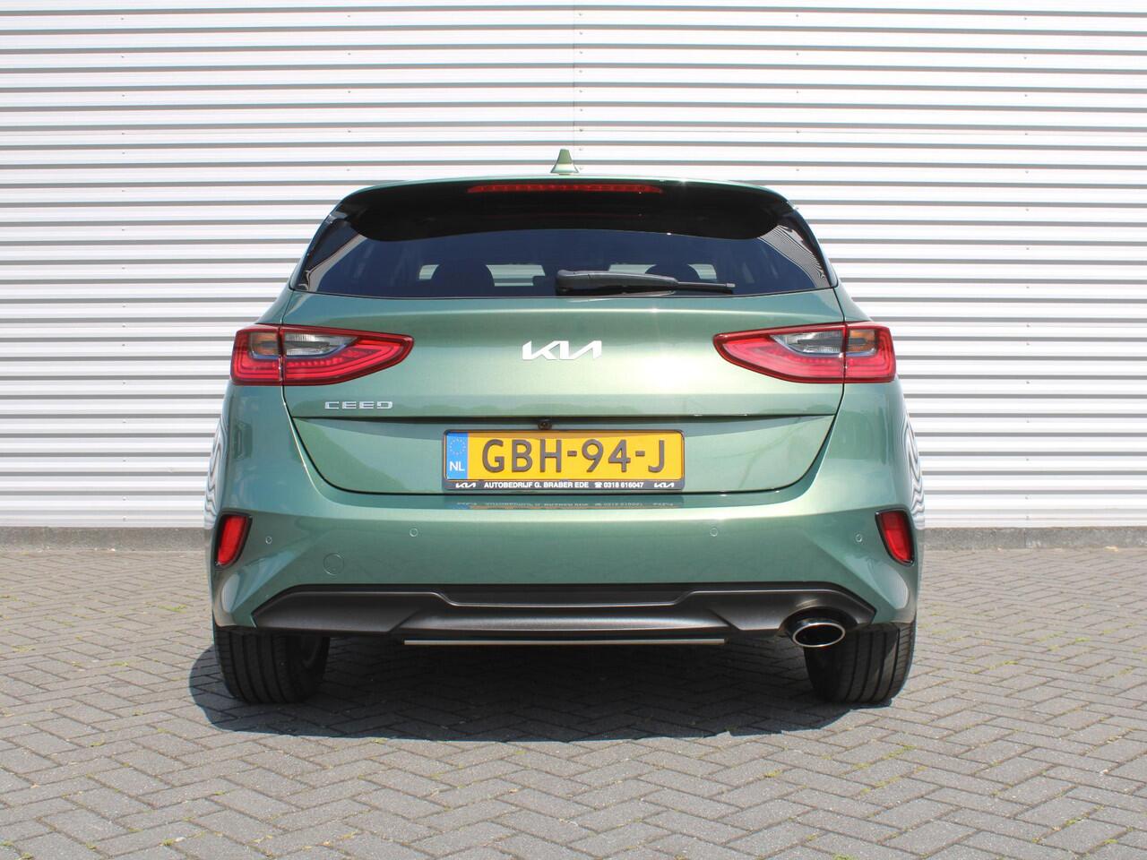 KIA CEE D Ceed 1.0 T-GDi DynamicPlusLine | Stuur-/stoelverwarming | Camera | Draadloos laden | LED | Dodehoek detectie | 16" LM |