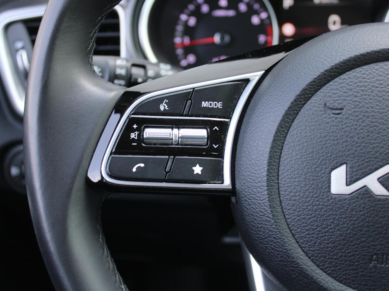 KIA CEE D Ceed Sportswagon 1.5 T-GDi DynamicLine | Airco | Cruise | Camera | Navi | 16" LM | LED | PDC |