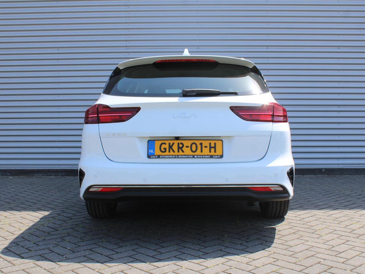 KIA CEE D Ceed Sportswagon 1.5 T-GDi DynamicLine | Airco | Cruise | Camera | Navi | 16" LM | LED | PDC |