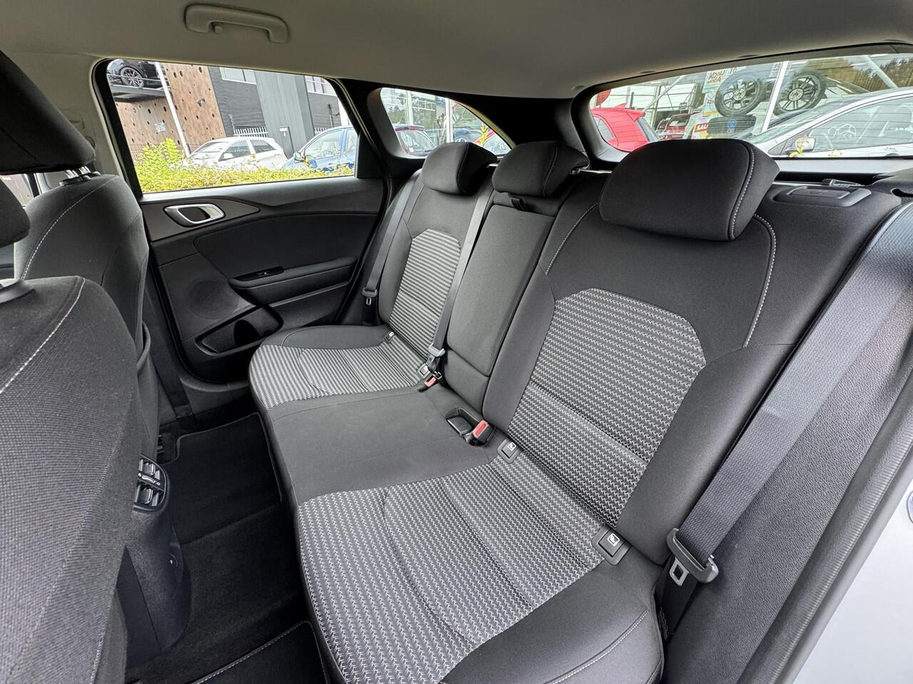 KIA CEE D Ceed Sportswagon 1.0 T-GDi DynamicLine | Eerste Eigenaar | Navigatie | Apple Carplay/ Android Auto | Lane Assist | Enz...