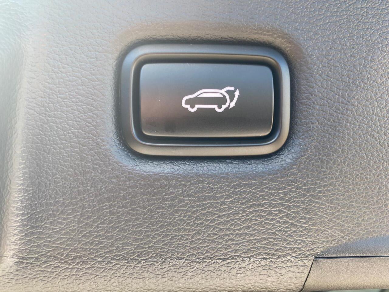 KIA CEE D Ceed SW 1.0 T-GDi DynamicPlusLine | Stoel/Stuurwielverwarming | Keyless Go | Elektr. Achterklep | Navigatie | Cruise control adaptief |