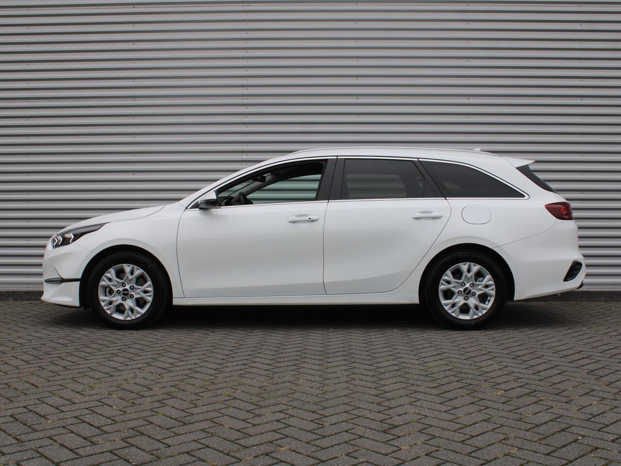 KIA CEE D Ceed Sportswagon 1.5 T-GDi DynamicPlusLine | Stoel- & stuurverwarming | Camera | Clima | Cruise adapt. | LED | Navi | Elek. achterklep | 16" LM |