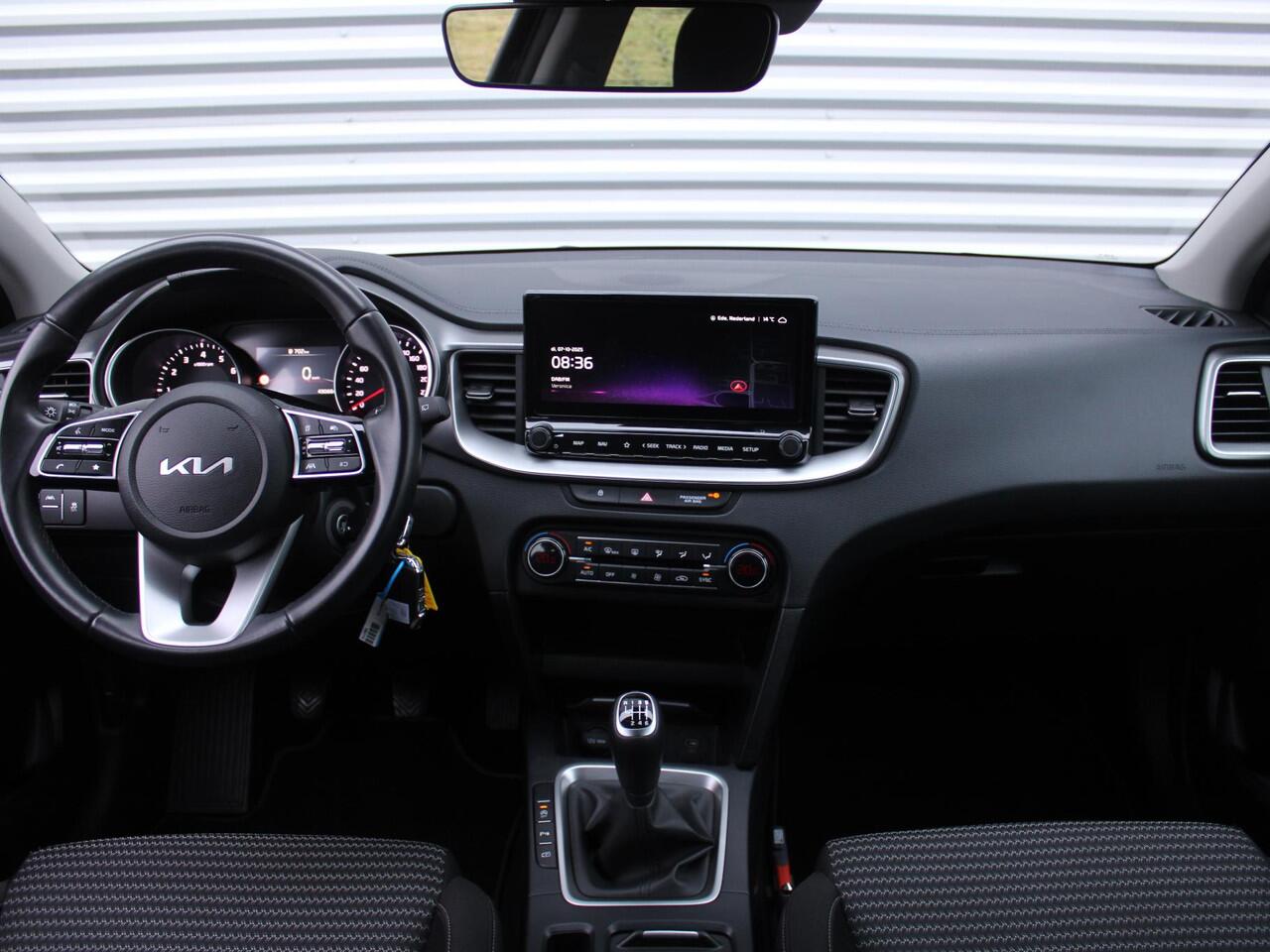 KIA CEE D Ceed Sportswagon 1.5 T-GDi DynamicLine | BTW Auto | Navi | Clima | Cruise | 16" LM | Camera | LED |