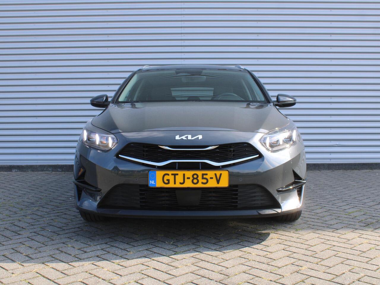 KIA CEE D Ceed Sportswagon 1.5 T-GDi DynamicPlusLine | Stoel- & stuurverwarming | Camera | Clima | Cruise adapt. | LED | Navi | Elek. achterklep | 16" LM |