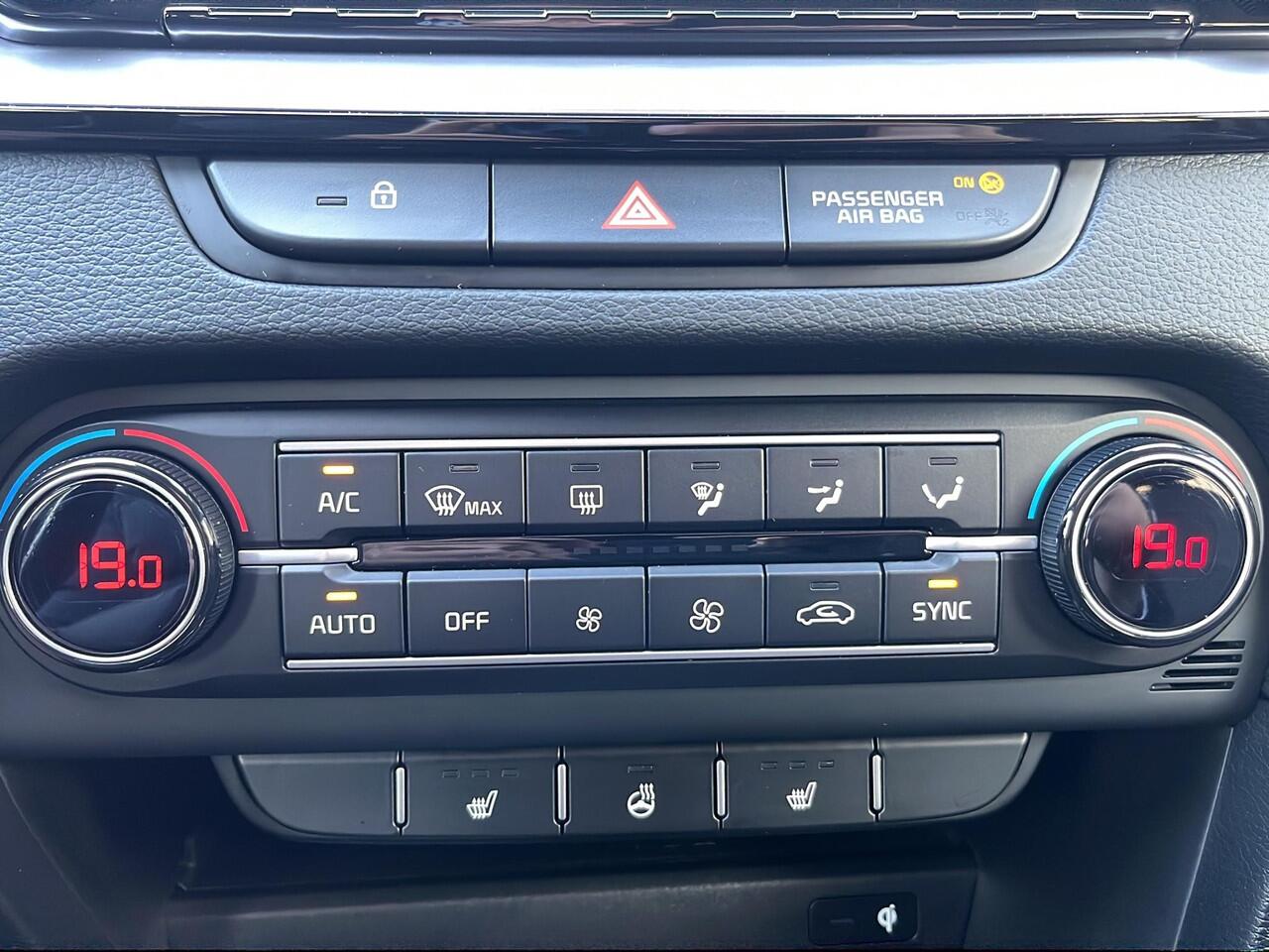 KIA CEE D Ceed Sportswagon 1.5 T-GDi DynamicPlusLine | Automaat | Stoel- en Stuurverwarming | Clima | Key-less | Navi | Carplay/Android Auto |