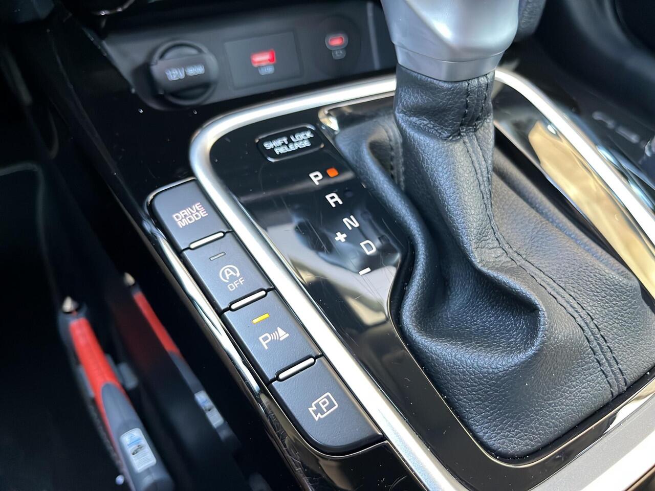 KIA CEE D Ceed Sportswagon 1.5 T-GDi DynamicPlusLine | Stoel & Stuurverwarming | Automaat | LMV | Cruise | Navi |