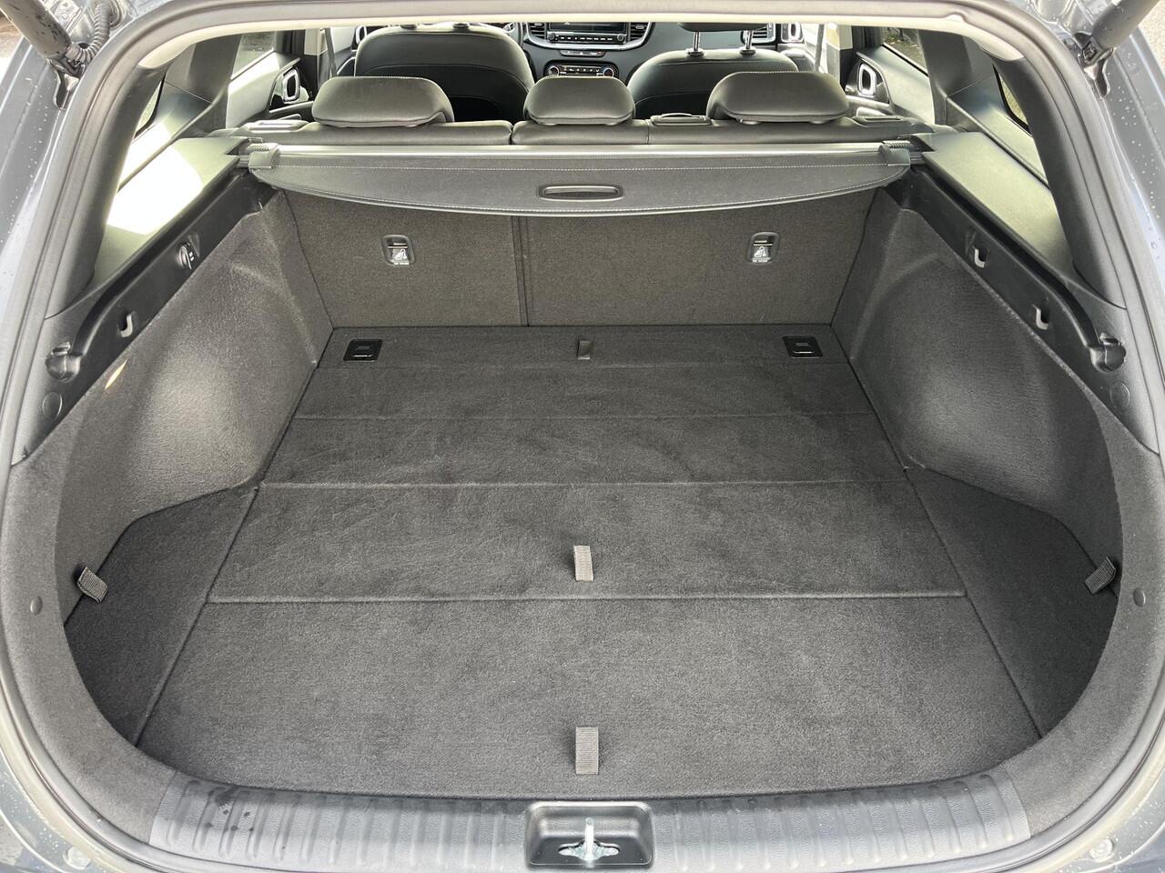 KIA CEE D Ceed Sportswagon 1.5 T-GDi DynamicPlusLine 1e eign. BTW-auto, Stoel- & Stuurwiel verwarmd, Navigatie, Elek. Achterklep,