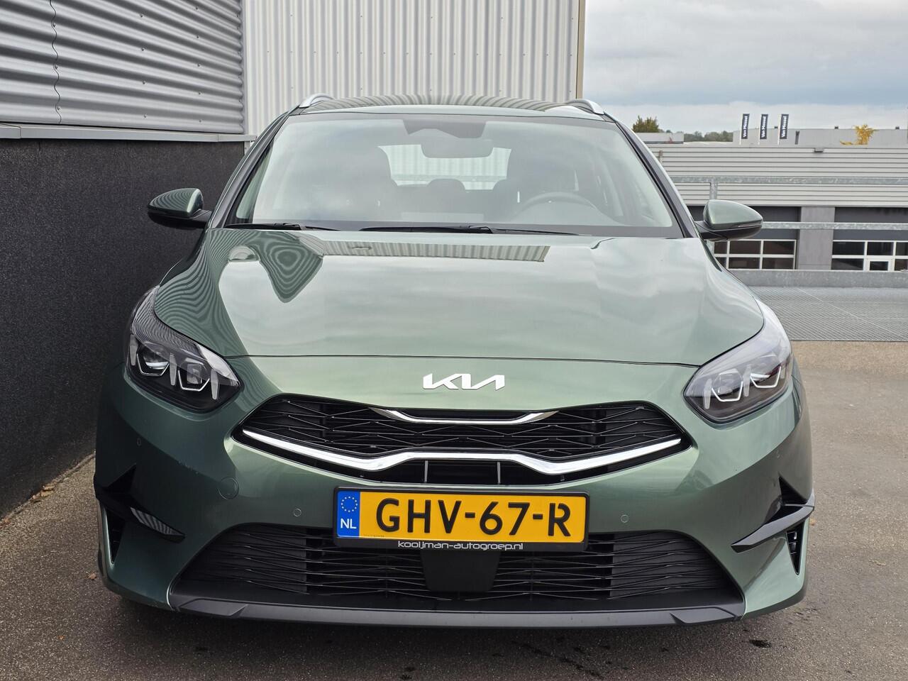 KIA CEE D Ceed Sportswagon 1.5 T-GDi DynamicLine Trekhaak, navigatie Apple CarPlay/Android Auto, parkeersensoren v&a, cruise control, 1e eign. BTW-auto