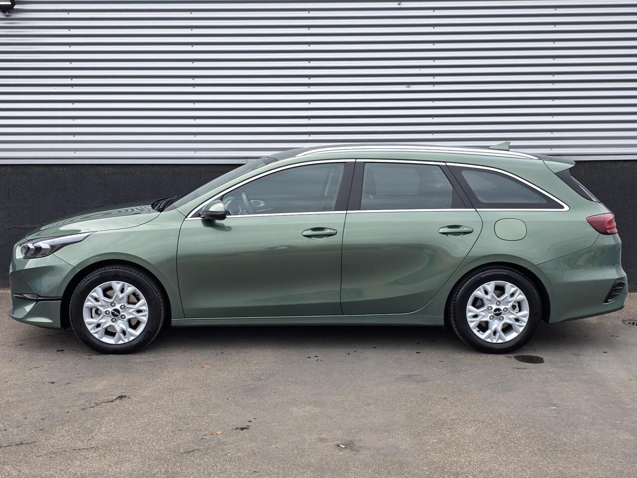 KIA CEE D Ceed Sportswagon 1.5 T-GDi DynamicLine Trekhaak, navigatie Apple CarPlay/Android Auto, parkeersensoren v&a, cruise control, 1e eign. BTW-auto