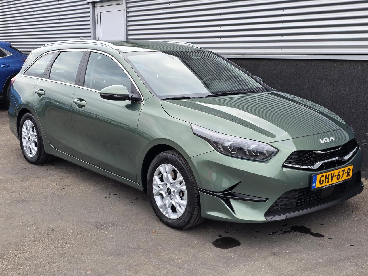 KIA CEE D Ceed Sportswagon 1.5 T-GDi DynamicLine Trekhaak, navigatie Apple CarPlay/Android Auto, parkeersensoren v&a, cruise control, 1e eign. BTW-auto