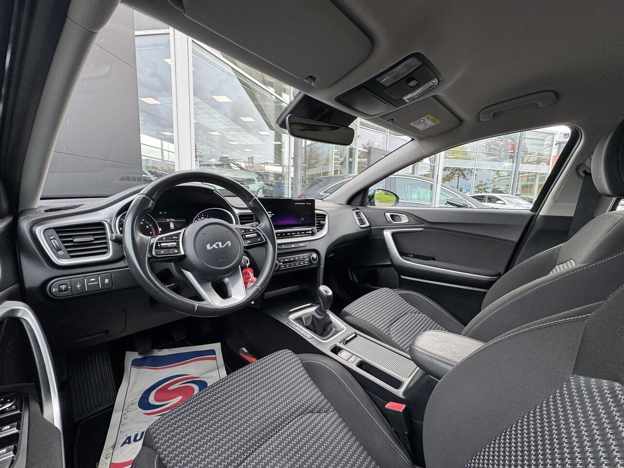 KIA CEE D Ceed Sportswagon 1.5 T-GDi DynamicLine | Afneembare Trekhaak | Eerste Eigenaar | Apple Carplay/Android Auto | Navigatie | Enz...