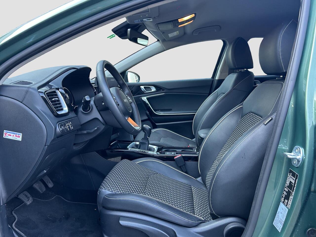 KIA CEE D Ceed Sportswagon 1.0 T-GDi DynamicPlusLine Camera | Navi | H-Leder | Stuur-/Stoelverwarming | Clima | Key-Less | Apple CarPlay/Android Auto | PDC | Cruise | LED |