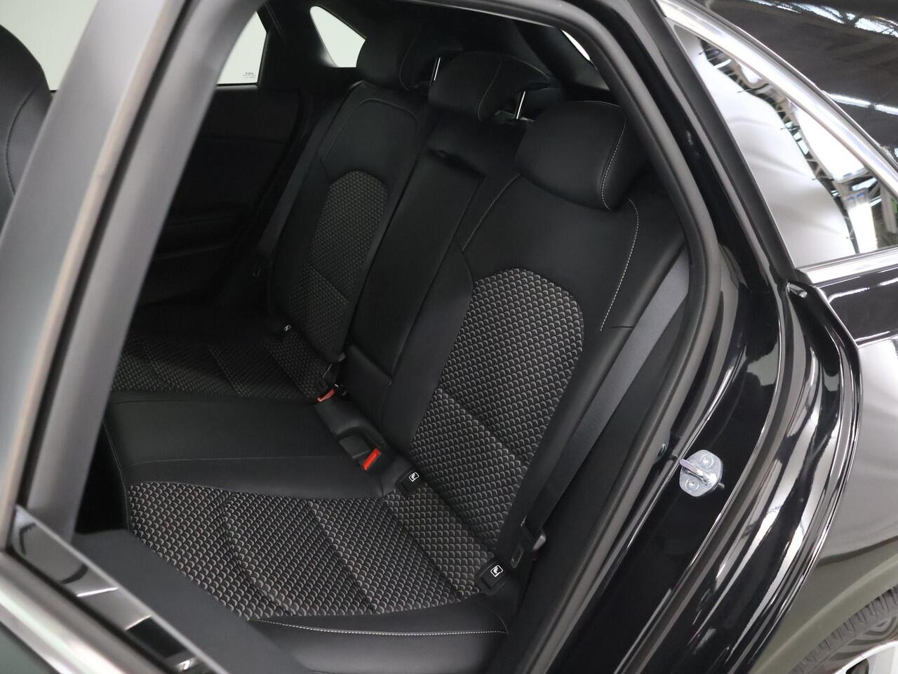 KIA CEE D Ceed 1.0 T-GDi DynamicPlusLine | Stoel/Stuurwielverwarming | Keyless Go | Elektr. Achterklep | Navigatie | Cruise control adaptief |