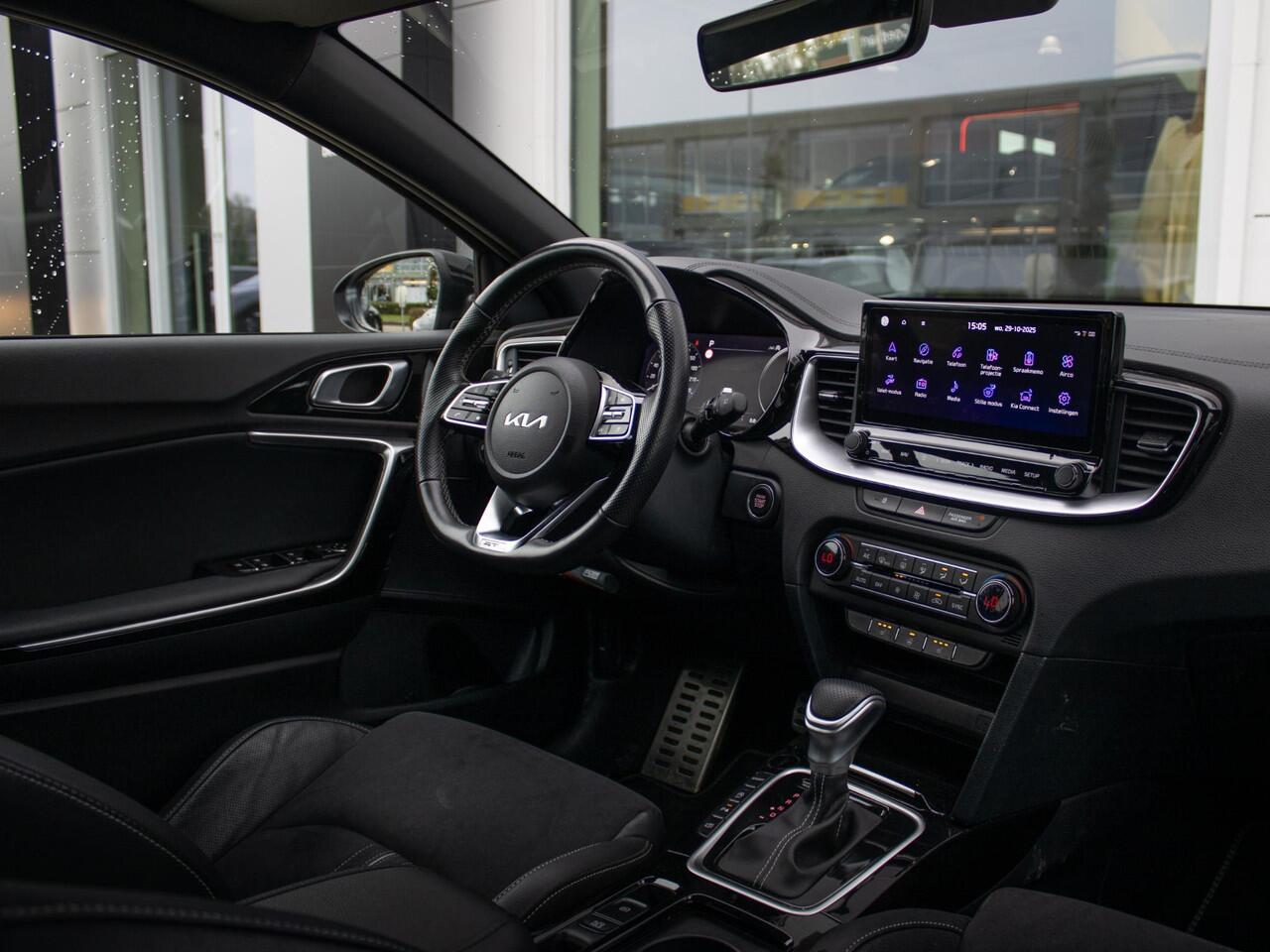 KIA CEE D Ceed Sportswagon 1.5 T-GDi GT-Line | Schuifkanteldak | Stoel en stuurverwarming |