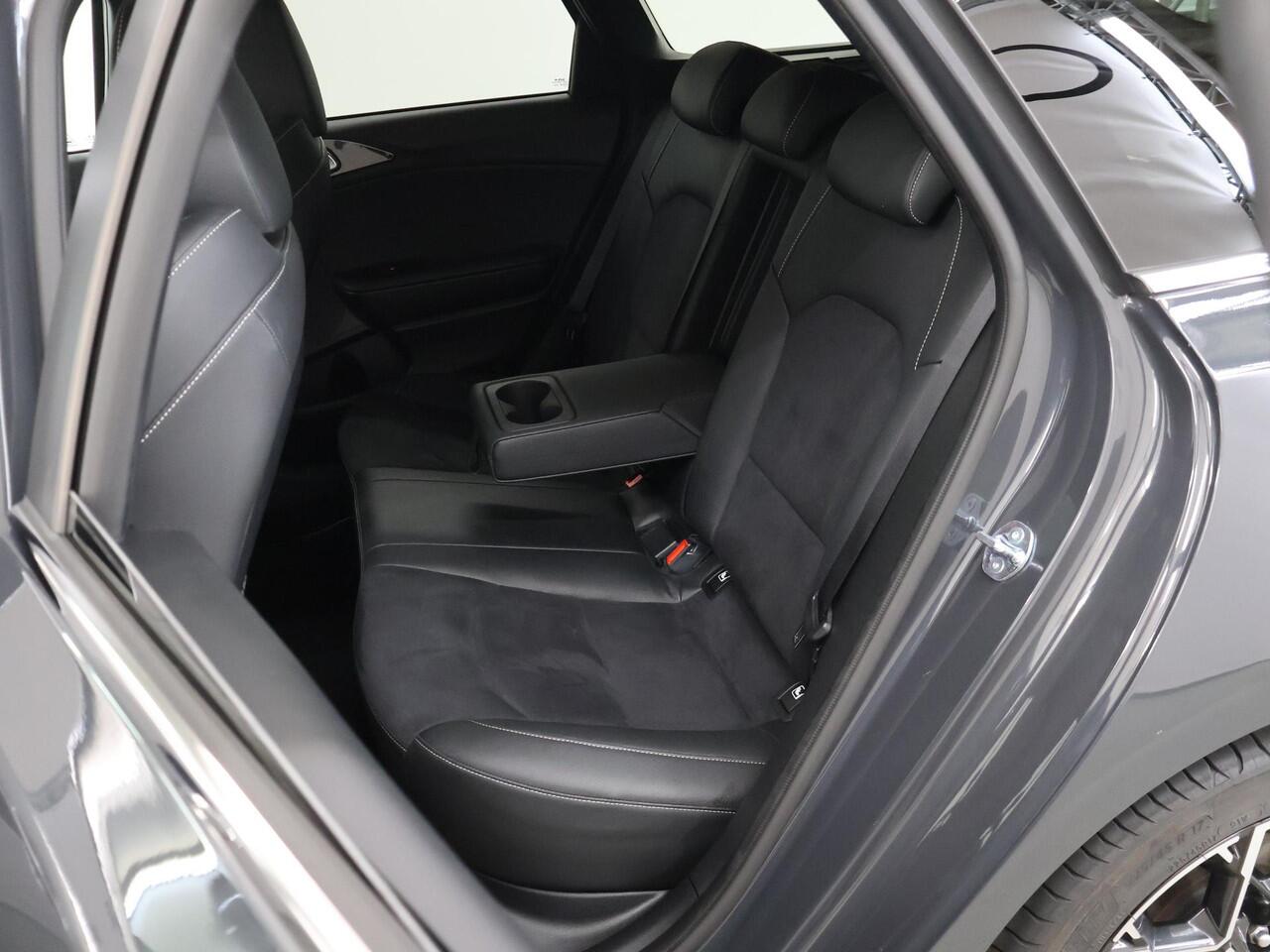 KIA CEE D Ceed Sportswagon 1.5 T-GDi GT-Line | Panoramadak | Matrix LED Koplampen | Stoel/Stuurverwarming | Keyless Go | Elektrisch bedienbare achterklep