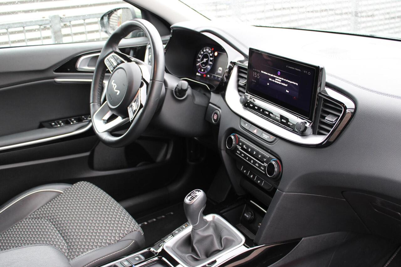 KIA CEE D Ceed Sportswagon 1.0 T-GDi DynamicPlusLine NAVIGATIE / ACHTERUITRIJCAMERA / HALF LEDER