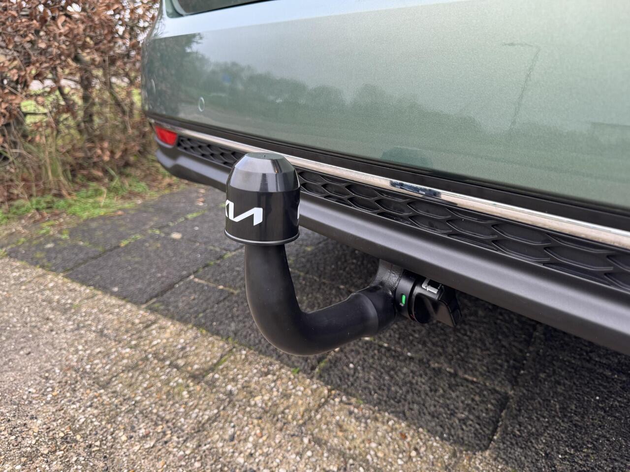 KIA CEE D Ceed Sportswagon 1.5 T-GDi DynamicLine , Afneembare trekhaak, Unieke Kleur, Navigatie, Apple Carplay/Android Auto, Enz...