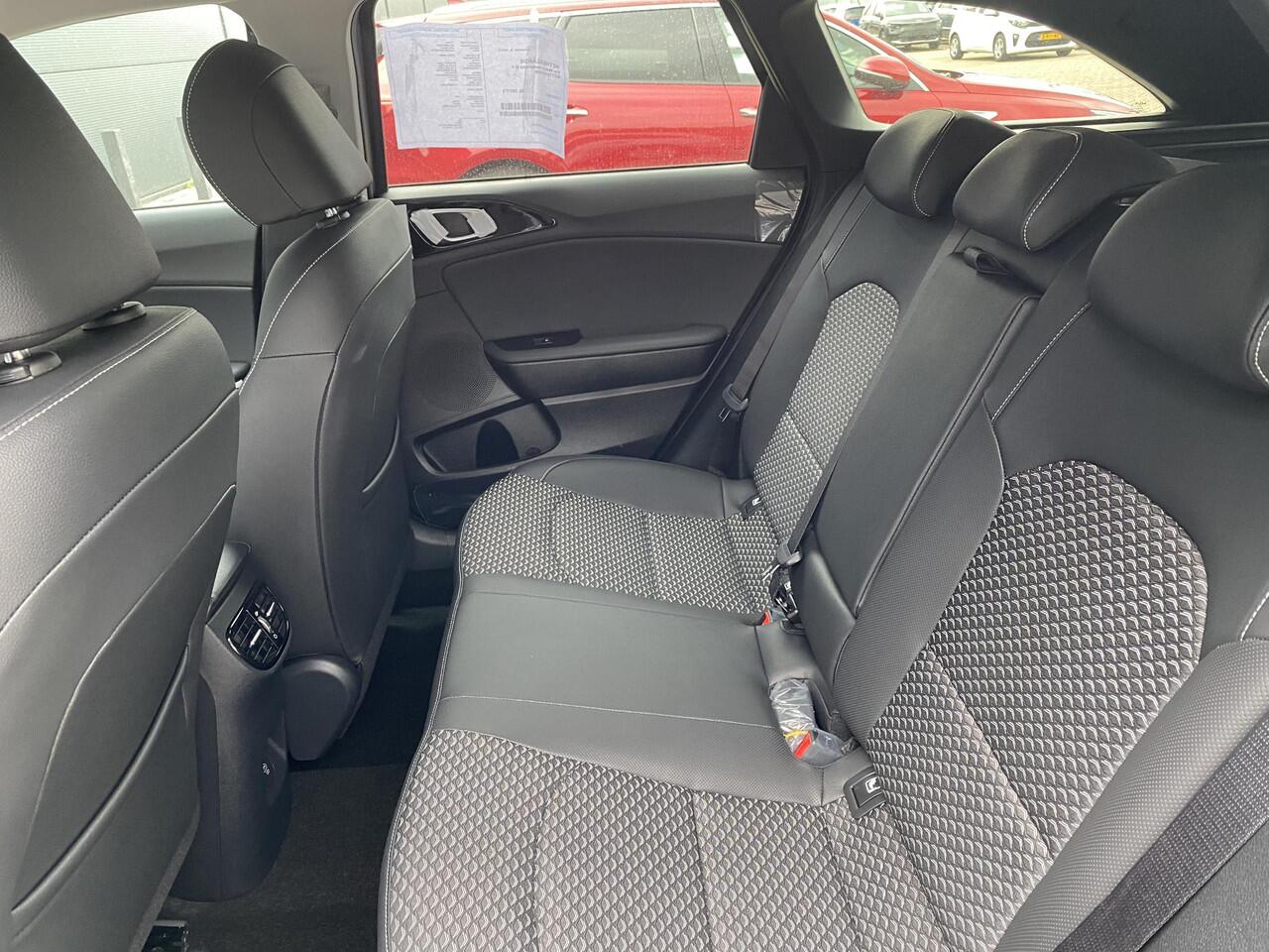 KIA CEE D Ceed SW 1.0 T-GDi DynamicPlusLine | Stoel/Stuurwielverwarming | Keyless Go | Elektr. Achterklep | Navigatie | Cruise control adaptief |