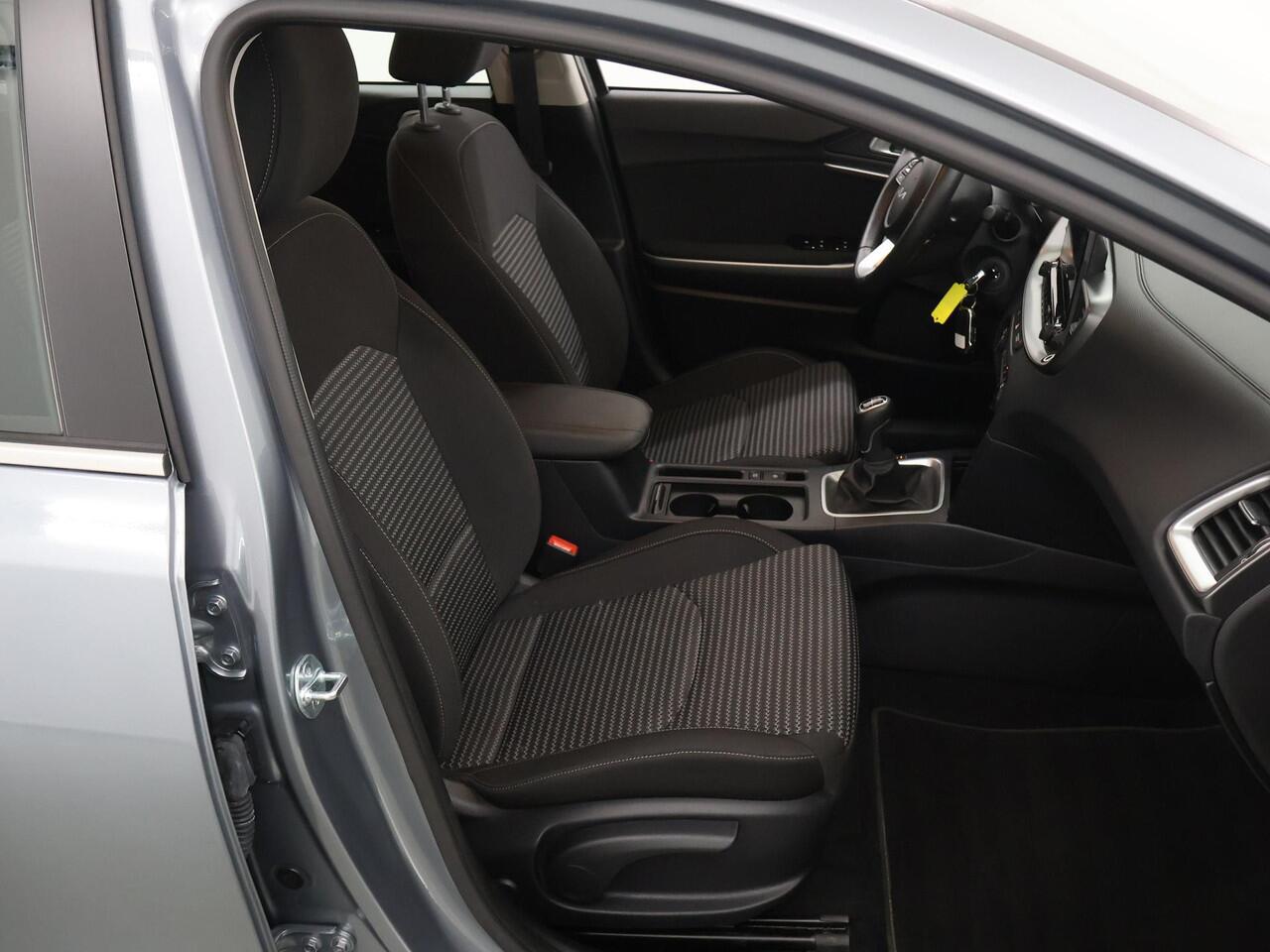 KIA CEE D Ceed Sportswagon 1.5 T-GDi DynamicLine | Navigatie | Parkeercamera | Climate Control | Cruise Control |