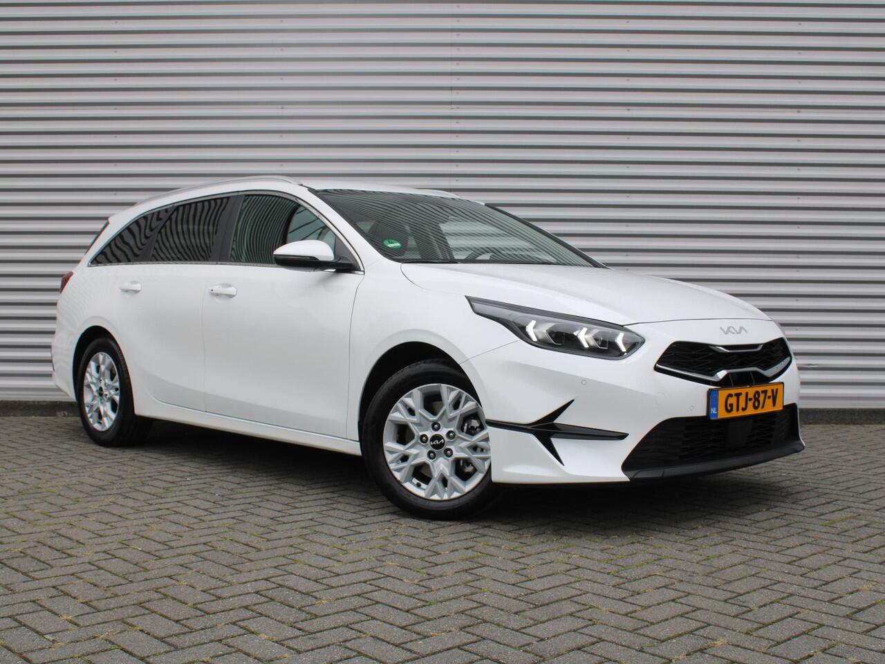 KIA CEE D Ceed Sportswagon 1.5 T-GDi DynamicPlusLine | Stoel- & stuurverwarming | Camera | Clima | Cruise adapt. | LED | Navi | Elek. achterklep | 16" LM |
