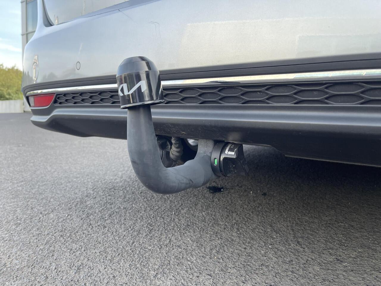 KIA CEE D Ceed Sportswagon 1.5 T-GDi DynamicLine | Trekhaak | Navigatie | Climate control | Achteruitrijcamera | Apple Carplay & Android auto | LM Velgen