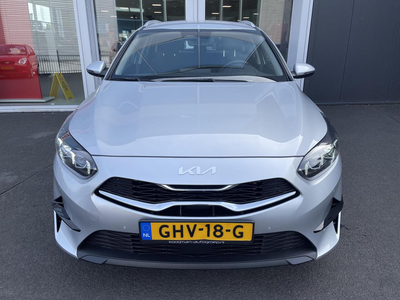 KIA CEE D Ceed Sportswagon 1.5 T-GDi DynamicLine | Trekhaak | Navigatie | Climate control | Achteruitrijcamera | Apple Carplay & Android auto | LM Velgen