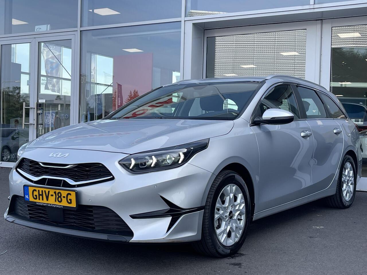 KIA CEE D Ceed Sportswagon 1.5 T-GDi DynamicLine | Trekhaak | Navigatie | Climate control | Achteruitrijcamera | Apple Carplay & Android auto | LM Velgen