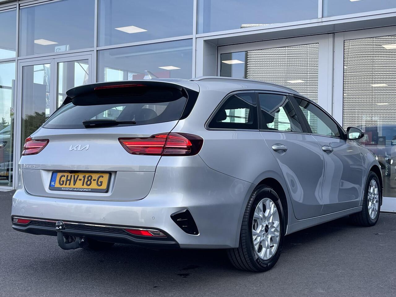 KIA CEE D Ceed Sportswagon 1.5 T-GDi DynamicLine | Trekhaak | Navigatie | Climate control | Achteruitrijcamera | Apple Carplay & Android auto | LM Velgen