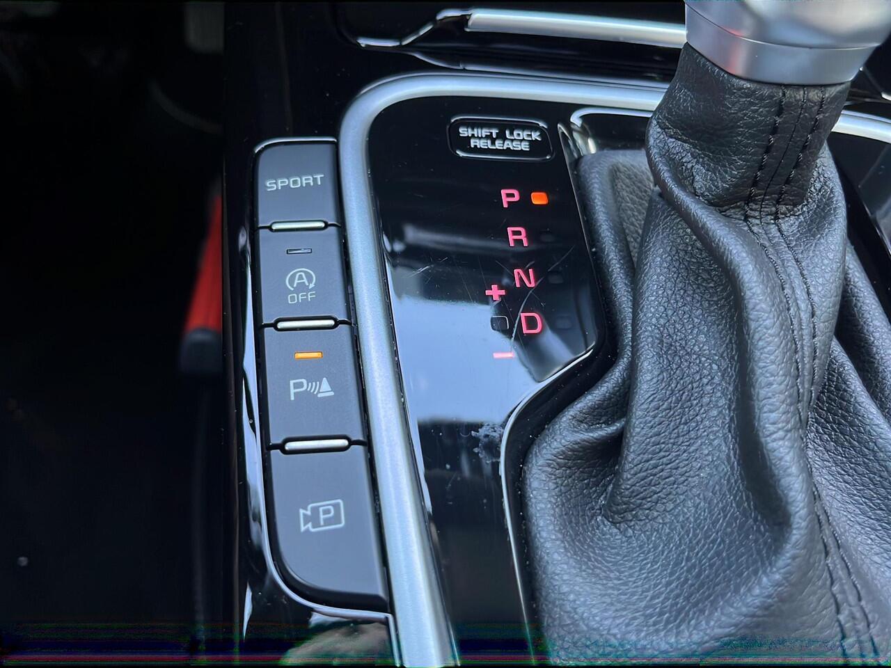 KIA CEE D Ceed Sportswagon 1.5 T-GDi DynamicPlusLine | Automaat | Stoel- en Stuurverwarming | Clima | Key-less | Navi | Carplay/Android Auto |