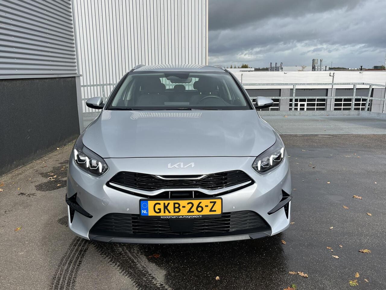 KIA CEE D Ceed Sportswagon 1.5 T-GDi DynamicLine Trekhaak, navigatie Apple CarPlay/Android Auto, parkeersensoren v&a, cruise control, 1e eign. BTW-auto