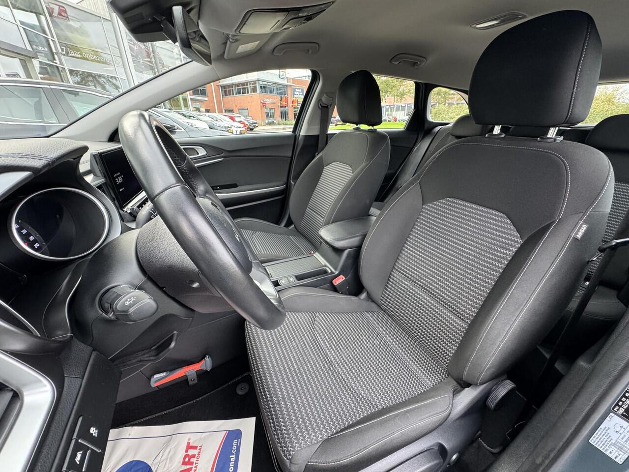 KIA CEE D Ceed Sportswagon 1.5 T-GDi DynamicLine , Afneembare trekhaak, Eerste Eigenaar, Apple Carplay/Android Auto, Navigatie, Enz...