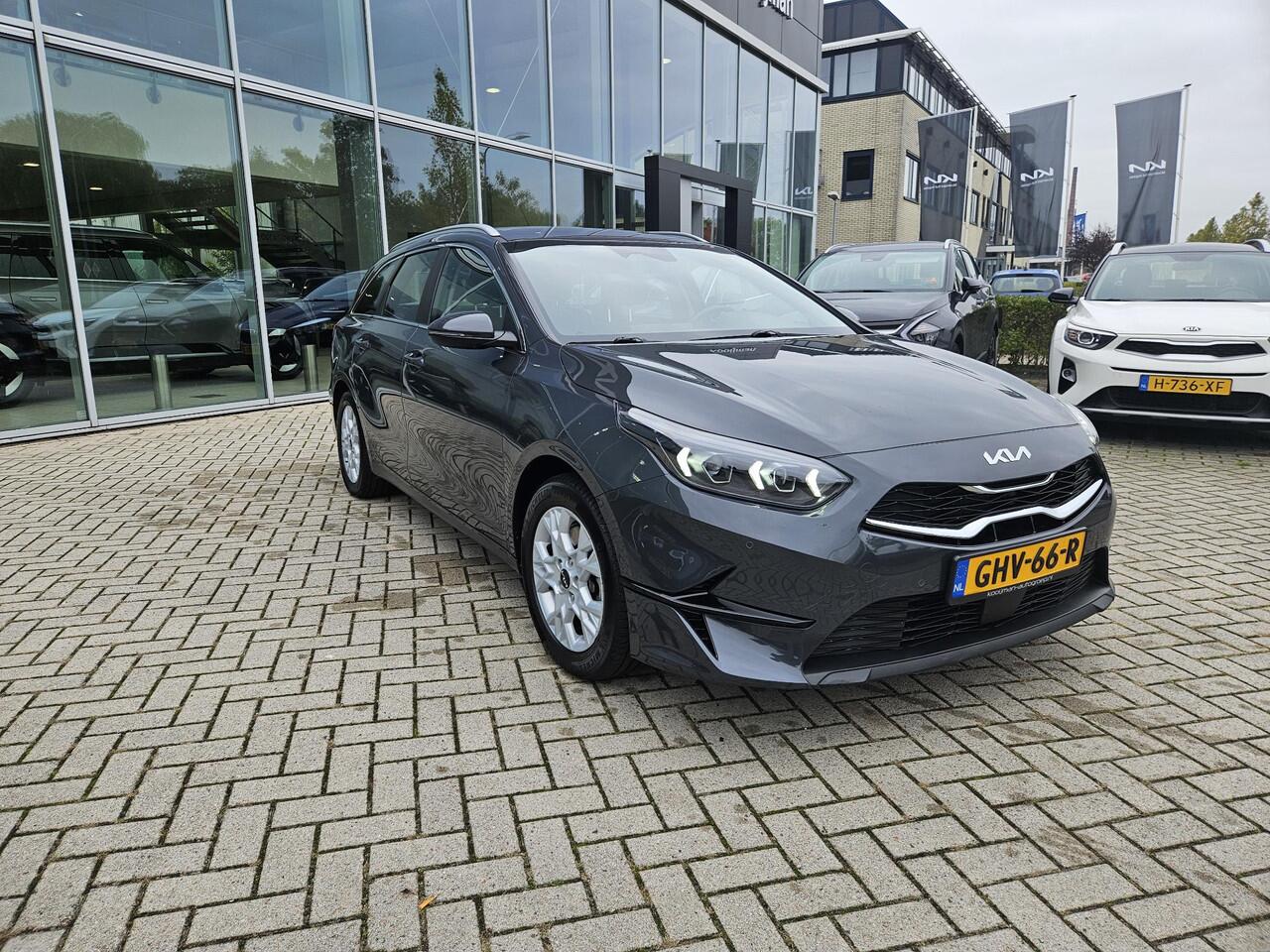 KIA CEE D Ceed Sportswagon 1.5 T-GDi DynamicLine Trekhaak | Nav | Lmv | Achteruitrijcamera | 1e eigenaar | Dealer onderhouden!!