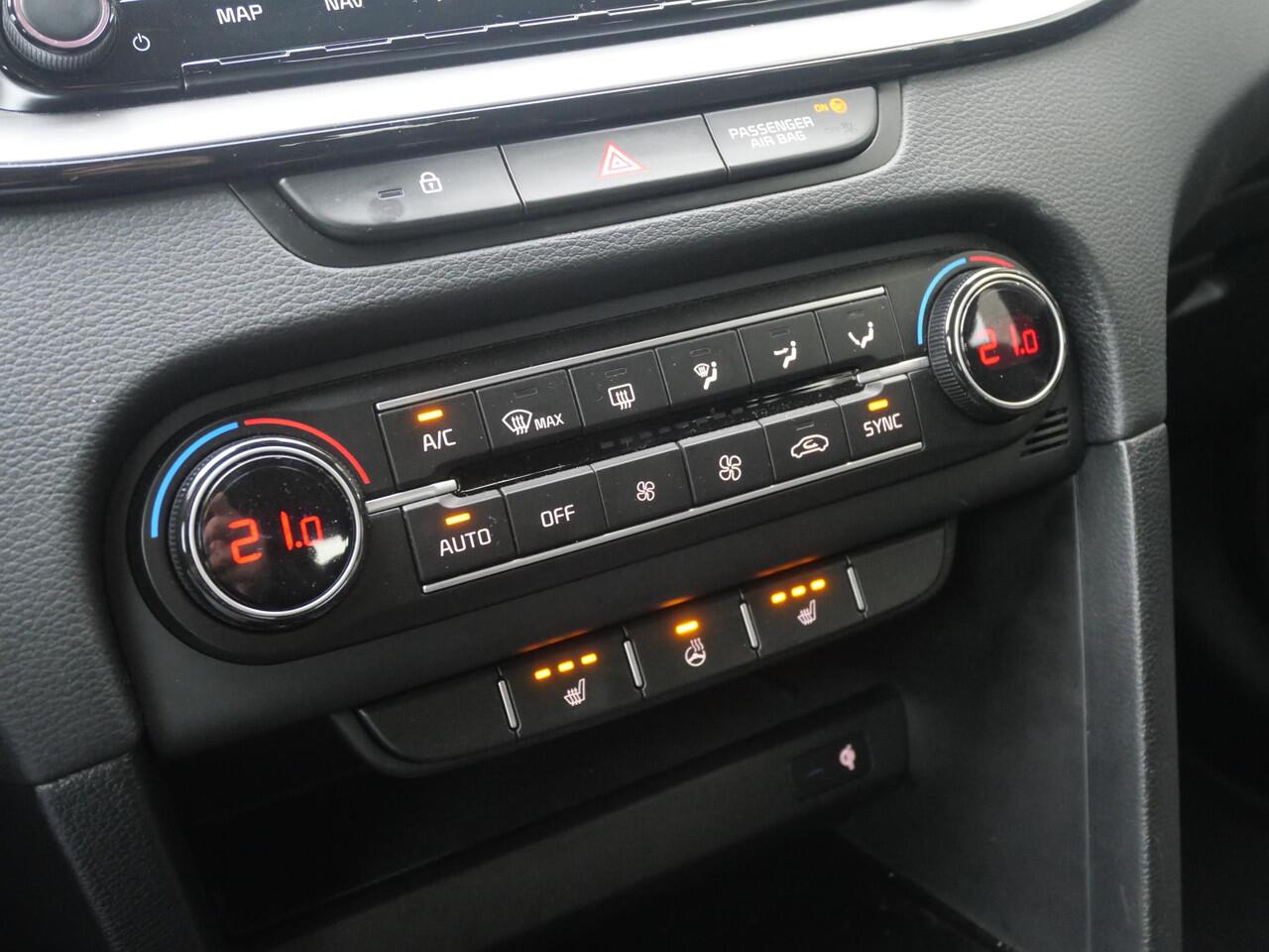 KIA CEE D Ceed Sportswagon 1.5 T-GDi DynamicPlusLine | Cruise | Clima | Camera | Navi | Carplay | Keyless | Stoel-stuurverwarming |