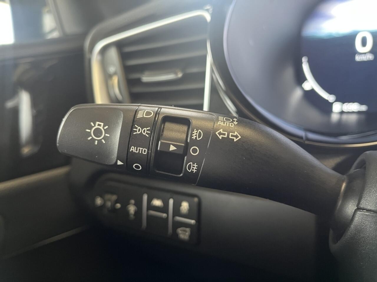 KIA CEE D Ceed Sportswagon 1.5 T-GDi DynamicPlusLine | Trekhaak | Stoel-/stuurverwarming