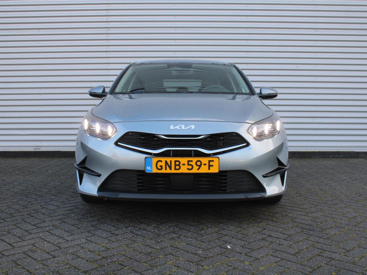 KIA CEE D Ceed 1.0 T-GDi DynamicPlusLine | Stuur-/stoelverwarming | Camera | Draadloos laden | LED | Dodehoek detectie | 16" LM |