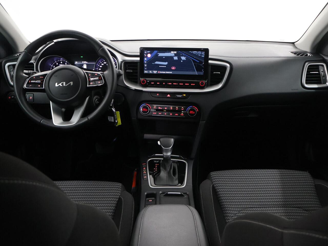 KIA CEE D Ceed SW 1.5 T-GDi DCT7 DynamicLine | Navigatie | Parkeercamera | Climate Control | Cruise Control Adaptief |