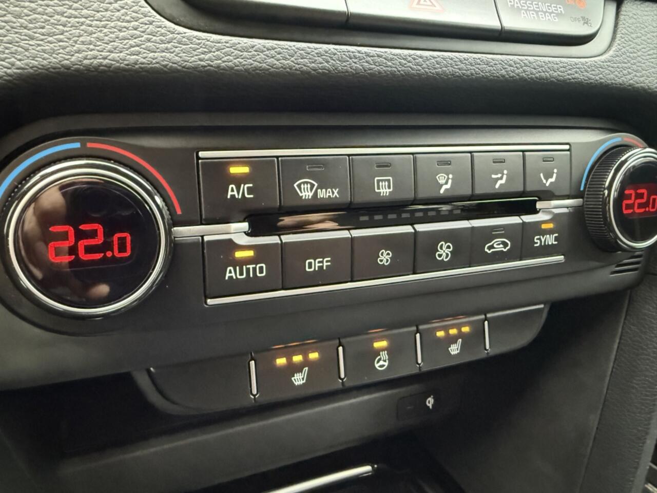 KIA CEE D Ceed Sportswagon 1.0 T-GDi DynamicPlusLine Navi + Camera - ZEER COMPLEET!