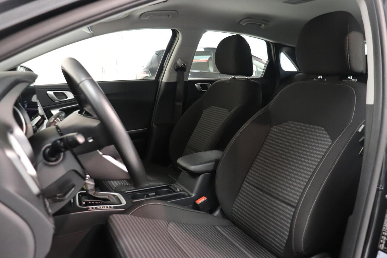 KIA CEE D Ceed 1.0 T-GDi MHEV DynamicLine | Camera | Climate control | Automaat | Adaptieve cruise | AppleCarplay AndroidAuto |