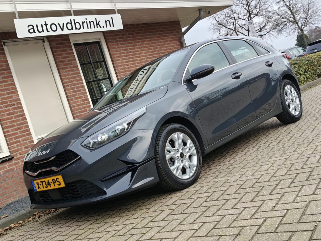 KIA CEE D Ceed 1.0 T-GDi DynamicL. CAMERA / APPLE CARPLAY / ANDROID AUTO