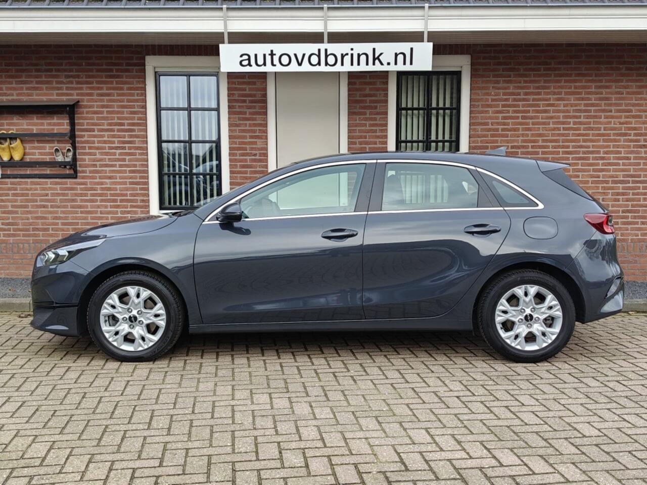 KIA CEE D Ceed 1.0 T-GDi DynamicL. CAMERA / APPLE CARPLAY / ANDROID AUTO