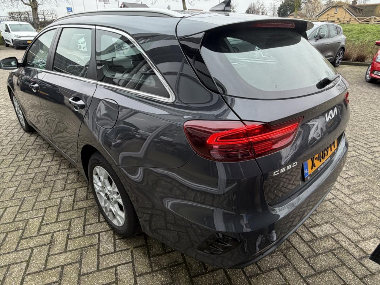 KIA CEE D Ceed Sportswagon 1.0 T-GDi MHEV DynL. Aut. Nav, Carplay, Camera,